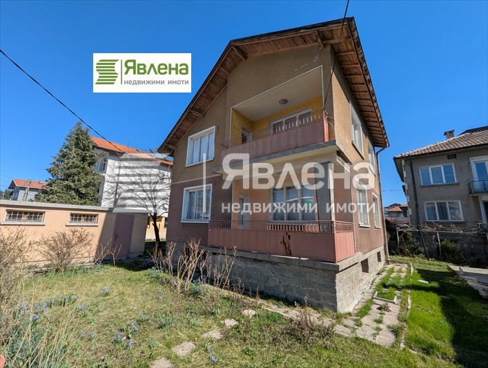 Te koop  Huis Pernik , Klepalo , 142 m² | 75790655