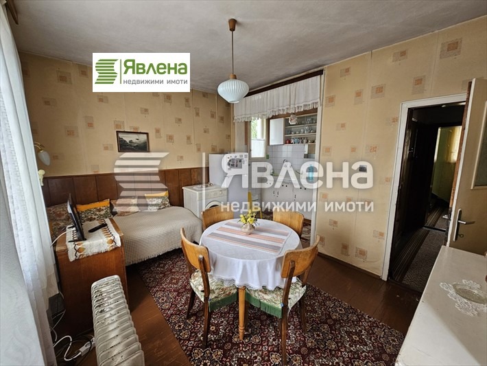Te koop  Huis Pernik , Klepalo , 142 m² | 75790655 - afbeelding [7]