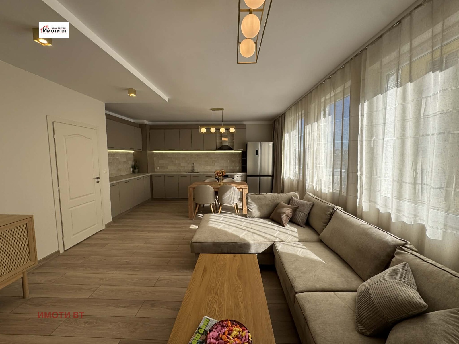 Продава 2-СТАЕН, гр. Велико Търново, Колю Фичето, снимка 2 - Апартаменти - 53783677