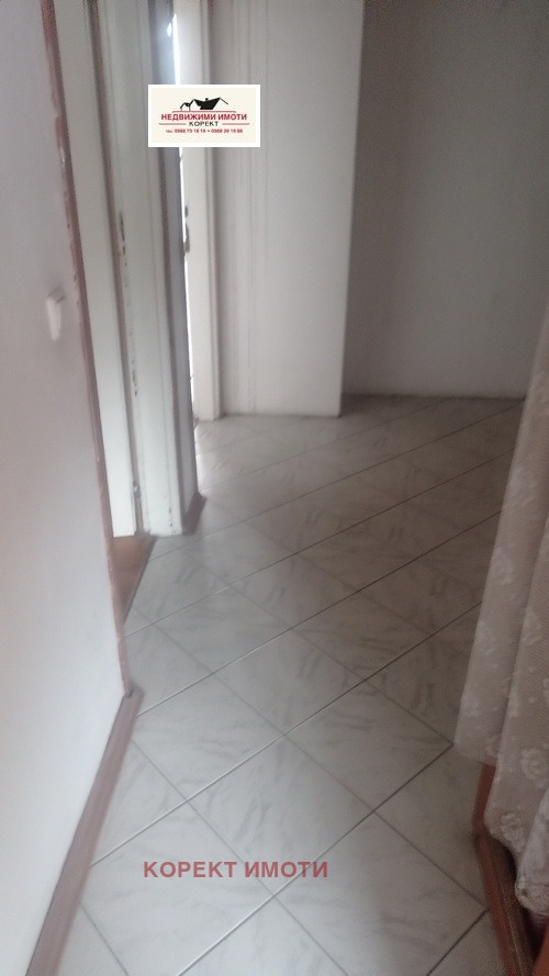 Продава 3-СТАЕН, гр. Шумен, Боян Българанов 2, снимка 5 - Апартаменти - 53674479