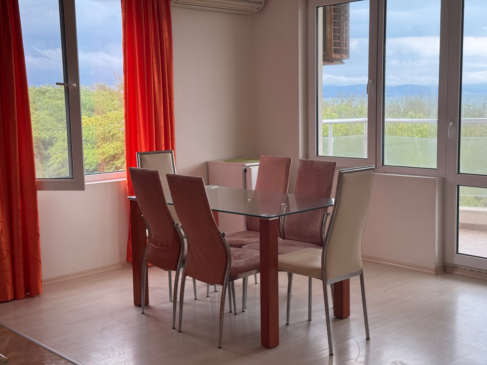 Продава 3-СТАЕН, гр. Поморие, област Бургас, снимка 2 - Апартаменти - 51444874