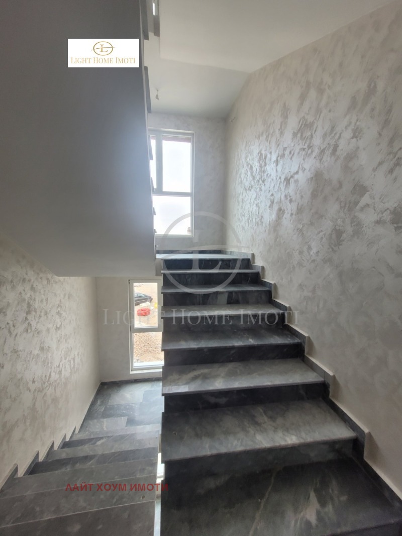 En venta  1 dormitorio Plovdiv , Jristo Smirnenski , 97 metros cuadrados | 61270057 - imagen [13]