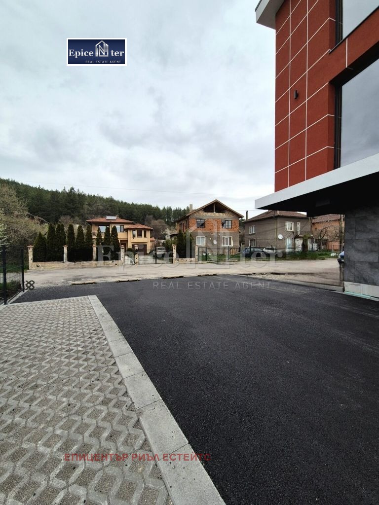 Продава 3-СТАЕН, гр. Перник, Мошино