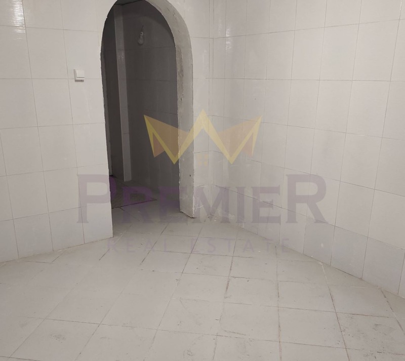 In vendita  Negozio Varna , Kolhozen pazar , 108 mq | 13225583 - Immagine [2]