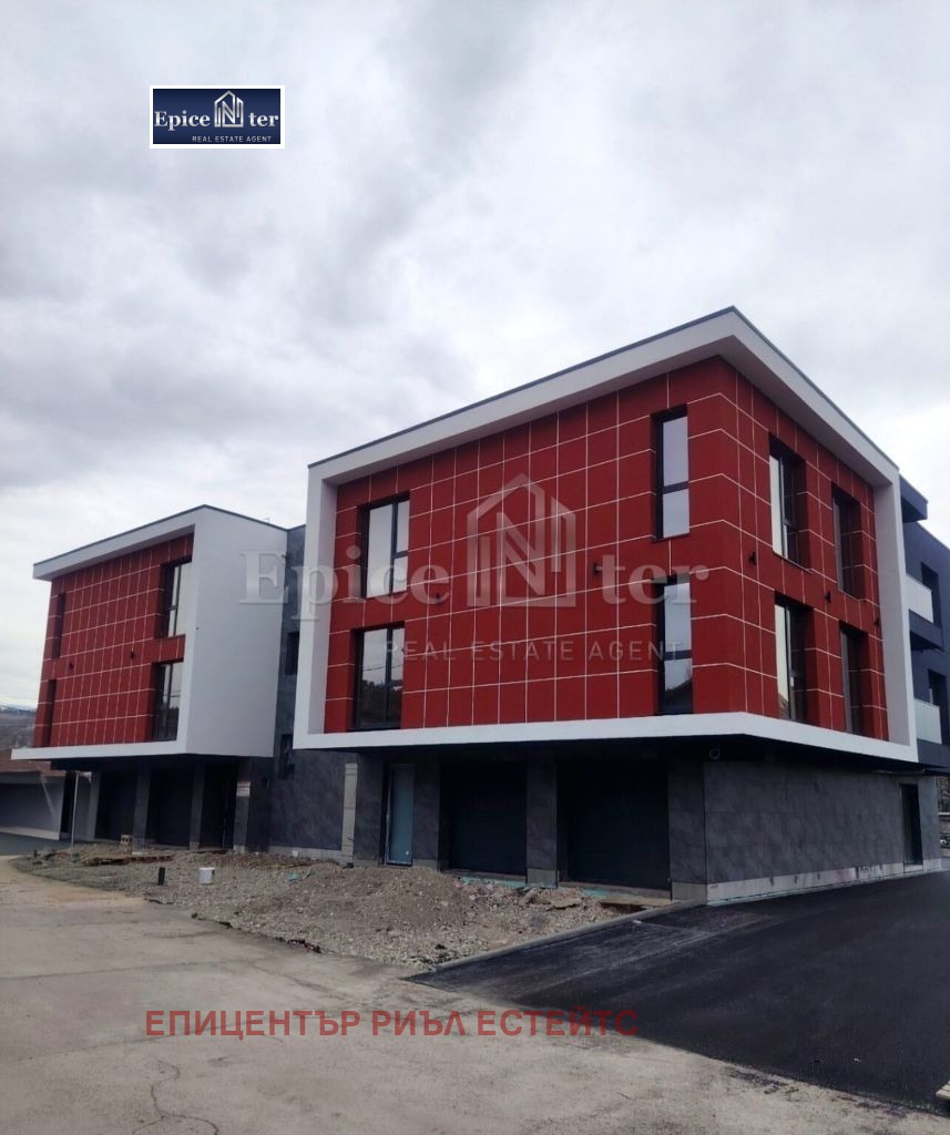 Продава 3-СТАЕН, гр. Перник, Мошино, снимка 2 - Апартаменти - 53587738