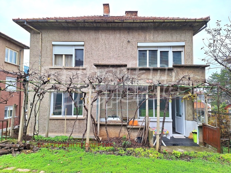 Продава КЪЩА в област Велико Търново, гр. Горна Оряховица - 150 кв.м / 342 000 € » 668 893.86 лв., БЪЛГЕРИАН ПРОПЕРТИС