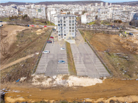 Lugar de estacionamento Vladislav Varnentchik 1, Varna 4