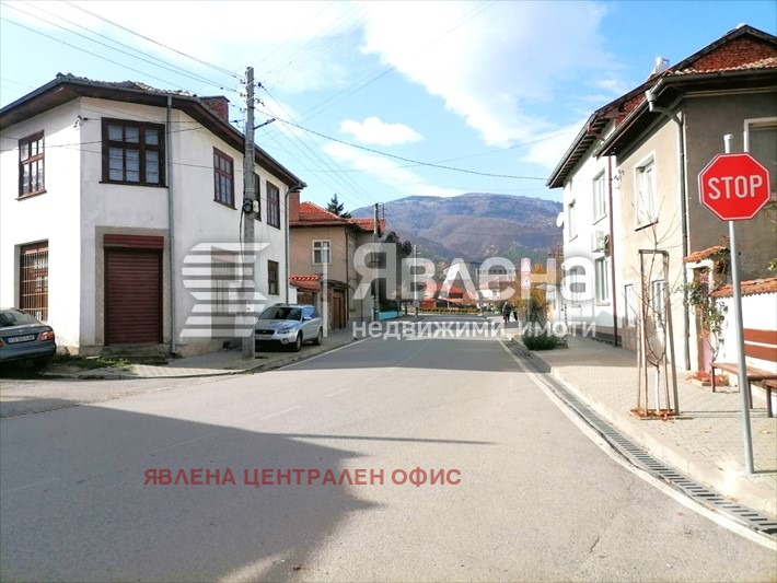 Продава КЪЩА, с. Костенец, област София област, снимка 2 - Къщи - 54084289