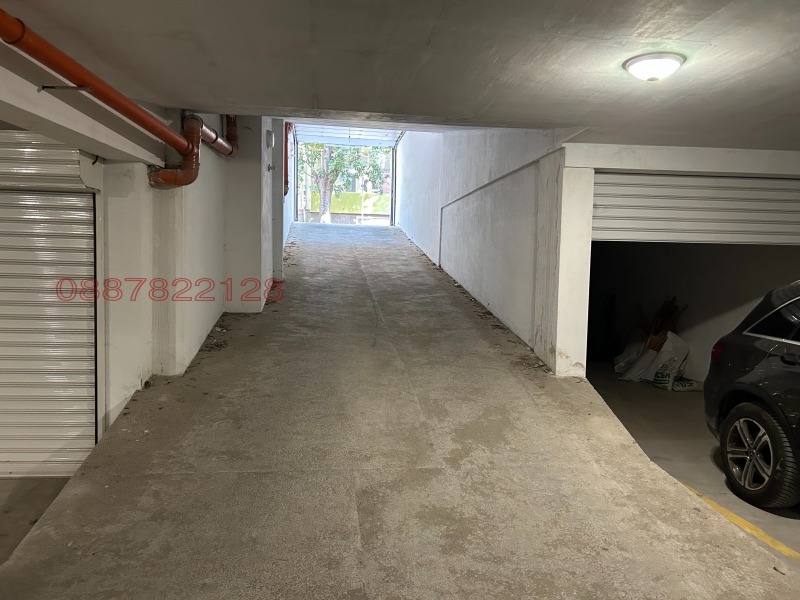 Zu verkaufen  Garage Warna , Lewski 2 , 65 qm | 51121084 - Bild [2]
