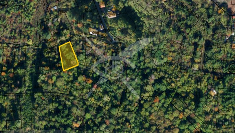 Продава ПАРЦЕЛ в град София, с. Герман - 833 кв.м / 98 230 € » 192 121.18 лв., ЕКС НВД ООД