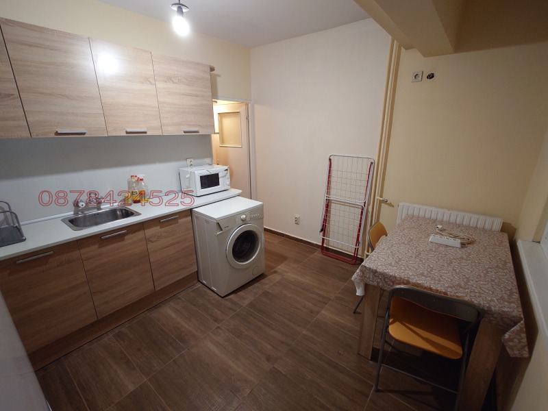 Myytävänä  Studio Pleven , Idealen tsentar , 45 neliömetriä | 73595649 - kuva [2]