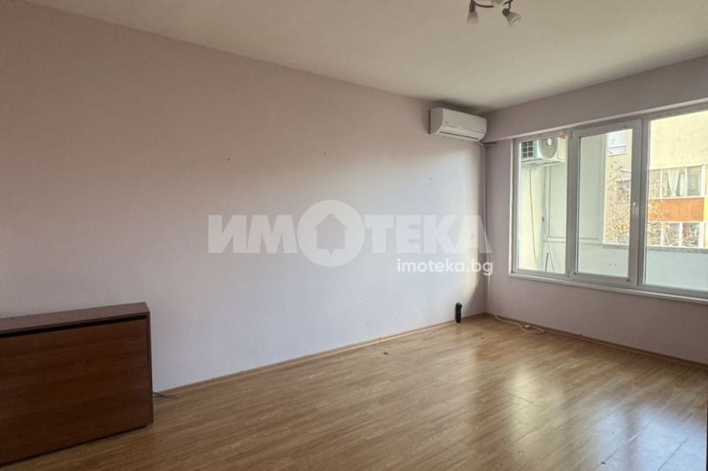 Продава 1-СТАЕН, гр. Пловдив, Кючук Париж, снимка 4 - Апартаменти - 53101042