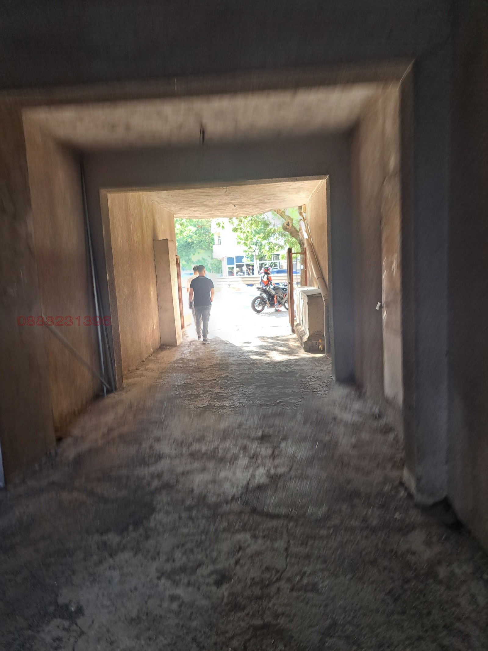 Продава ОФИС, гр. София, Банишора, снимка 2 - Офиси - 55730273
