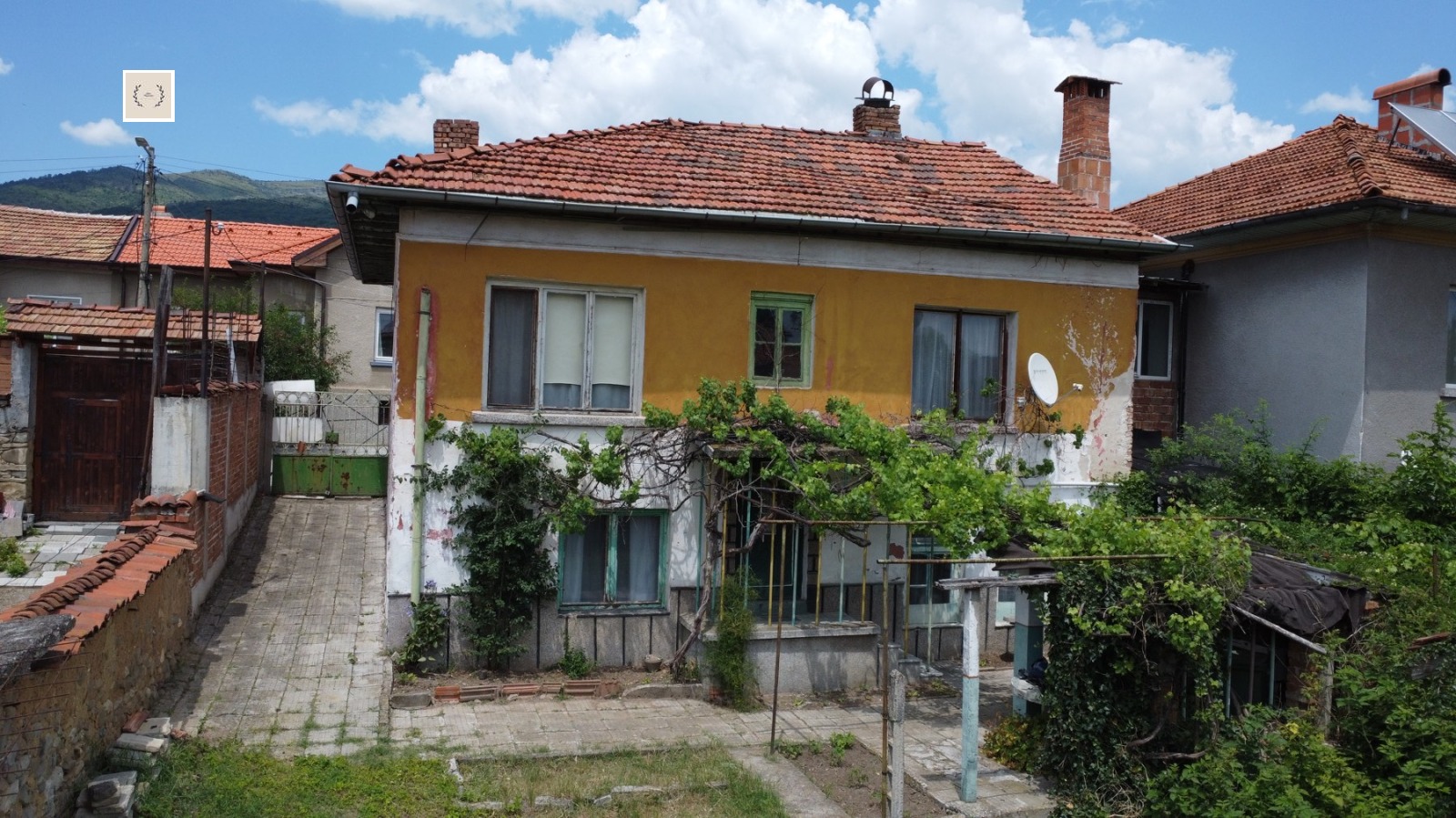 Продава КЪЩА, с. Мирково, област София област