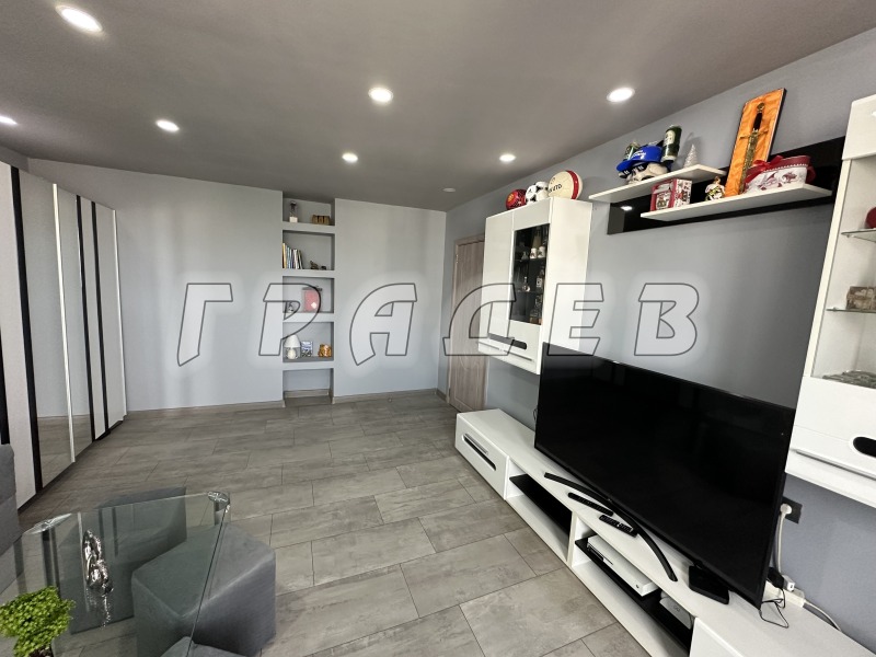 Продава  3-стаен град Русе , Дружба 3 , 88 кв.м | 67358762 - изображение [2]
