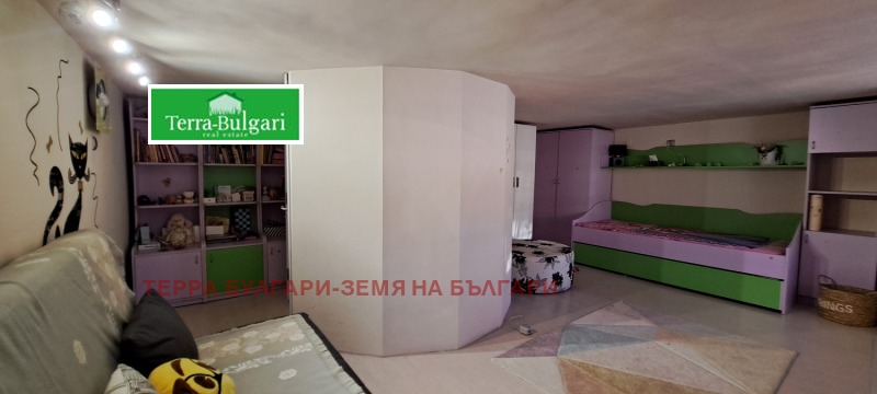 Eladó  Bérlakás Pernik , Centar , 101 négyzetméter | 53112938 - kép [14]