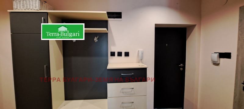 Eladó  Bérlakás Pernik , Centar , 101 négyzetméter | 53112938 - kép [8]