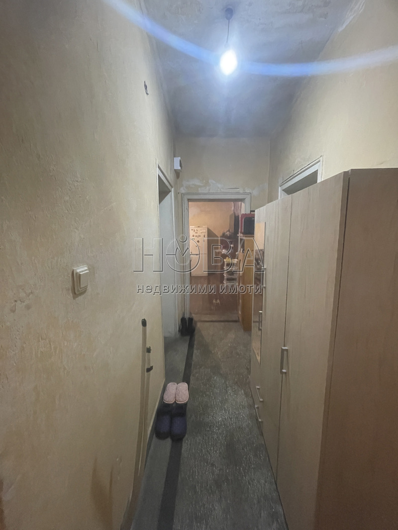 Продава ЕТАЖ ОТ КЪЩА, гр. Русе, Център, снимка 5 - Етаж от къща - 53230673