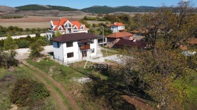 Maison Drougan, région Pernik 16