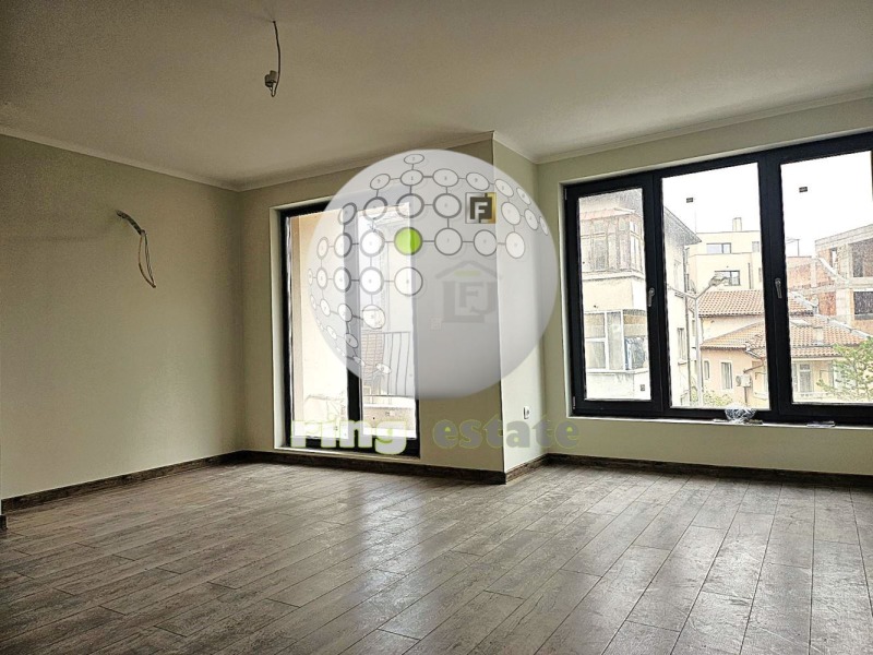Eladó  2 hálószobás Plovdiv , Centar , 98 négyzetméter | 52879800 - kép [4]