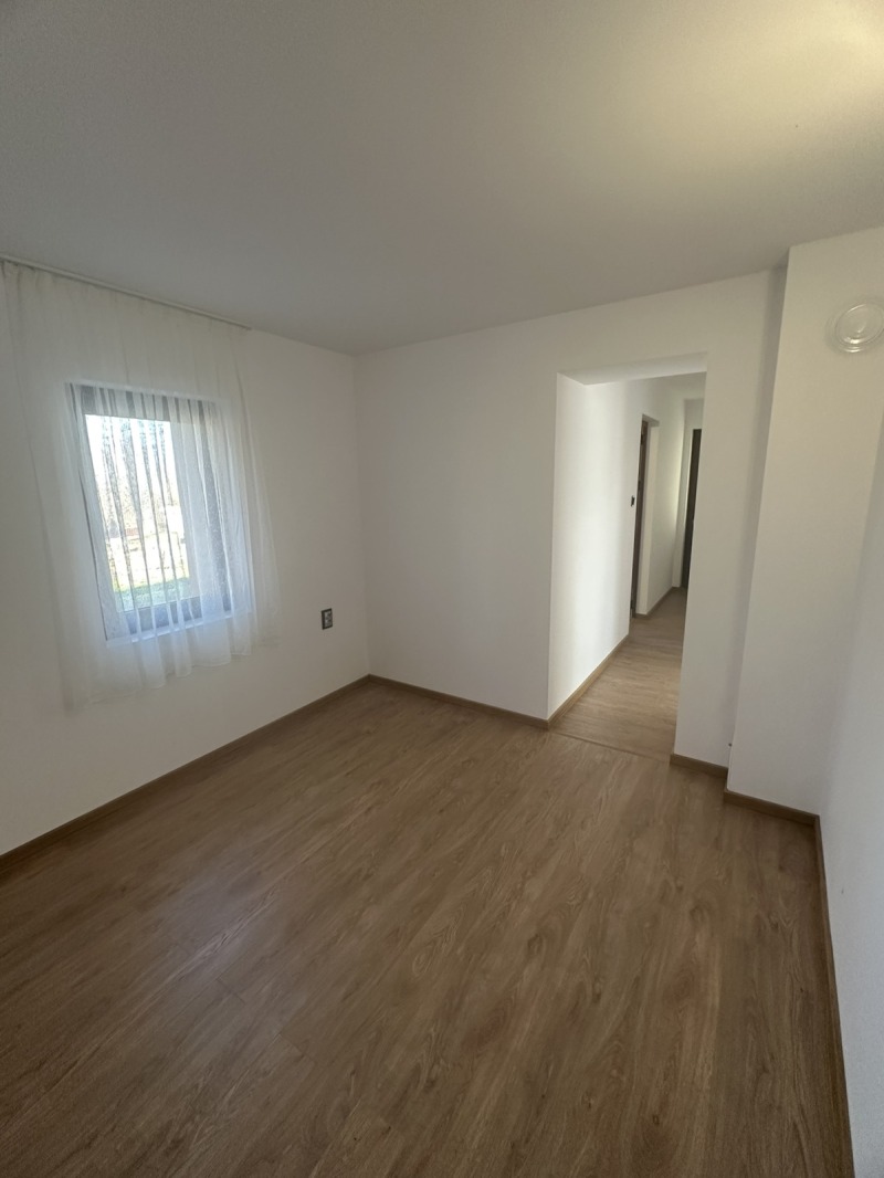 Продава КЪЩА, с. Ново село, област Велико Търново, снимка 9 - Къщи - 53464016