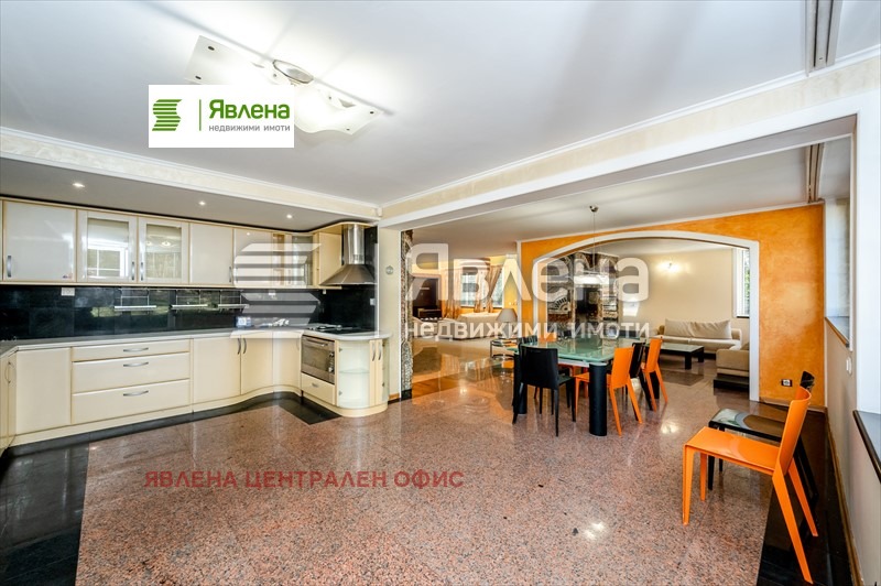 Продава КЪЩА, гр. София, в.з.Киноцентъра, снимка 4 - Къщи - 54529664