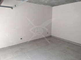 Garage Lewski 1, Warna 3