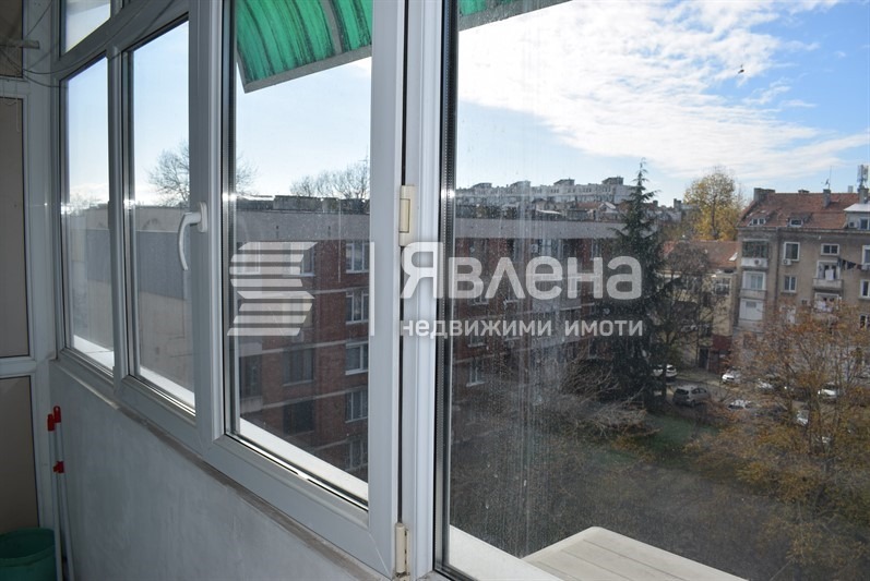 Продава 3-СТАЕН, гр. Бургас, Център, снимка 13 - Апартаменти - 53687765