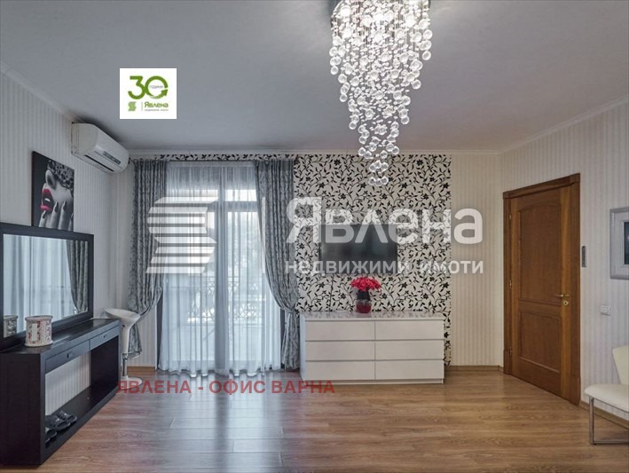 Продава 4-СТАЕН, гр. Варна, Бриз, снимка 3 - Aпартаменти - 49578949