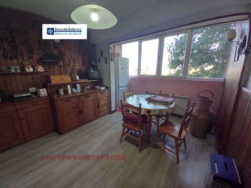 Продава 4-СТАЕН, гр. Кюстендил, Осогово, снимка 7 - Апартаменти - 52652055