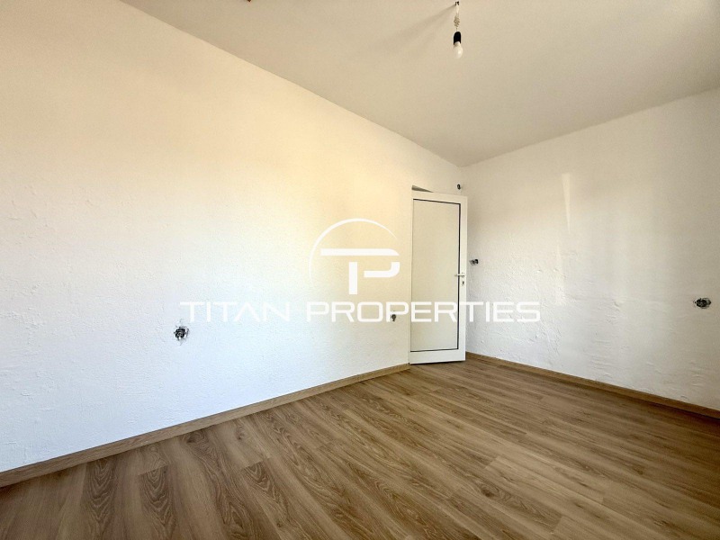 Te koop  Huis regio Plovdiv , Razjevo , 1514 m² | 55473891 - afbeelding [5]