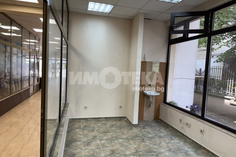 Na sprzedaż  Sklep Sofia , Darwenica , 20 mkw | 95297354 - obraz [3]