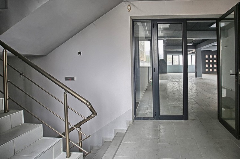 Продава МАГАЗИН, гр. Перник, Димова махала, снимка 12 - Магазини - 52367571