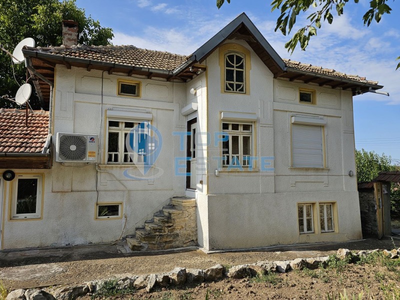 In vendita  Casa regione Veliko Tarnovo , Hotnitsa , 100 mq | 82219938
