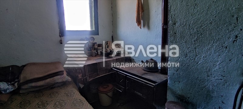 Продава КЪЩА, с. Гълъбник, област Перник, снимка 4 - Къщи - 54435756