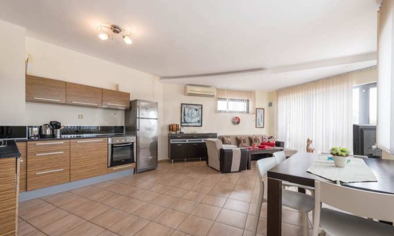 À venda  2 quartos região Varna , Biala , 140 m² | 92625729
