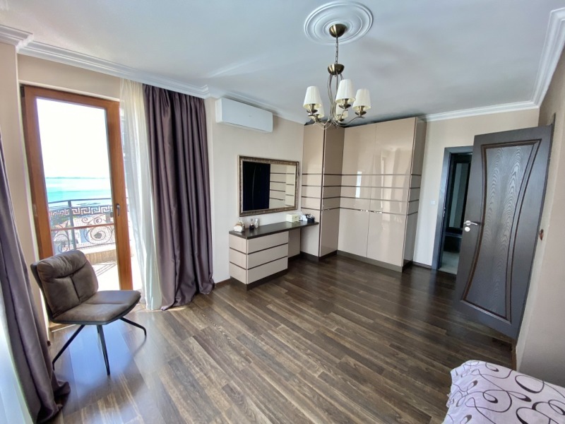 Till salu  2 sovrum region Burgas , Sveti Vlas , 125 kvm | 10642270 - bild [9]