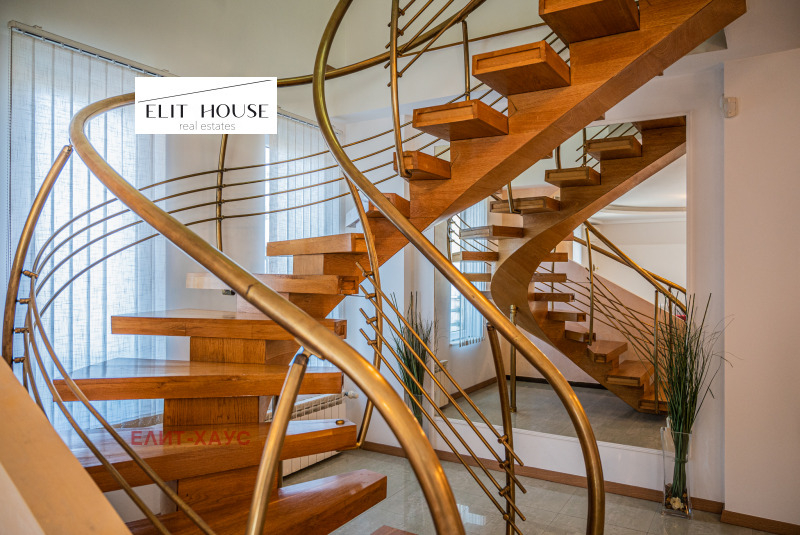 Продава МНОГОСТАЕН, гр. София, Лозенец, снимка 13 - Апартаменти - 53107122