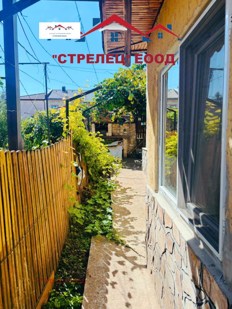 Продава ЕТАЖ ОТ КЪЩА, град Добрич, Пинета • 142000 лв. • 13811316 — Holmes.bg