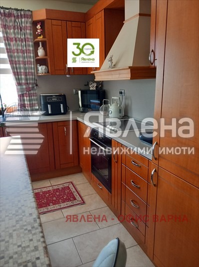 Продава КЪЩА, с. Безводица, област Добрич, снимка 14 - Къщи - 52879574