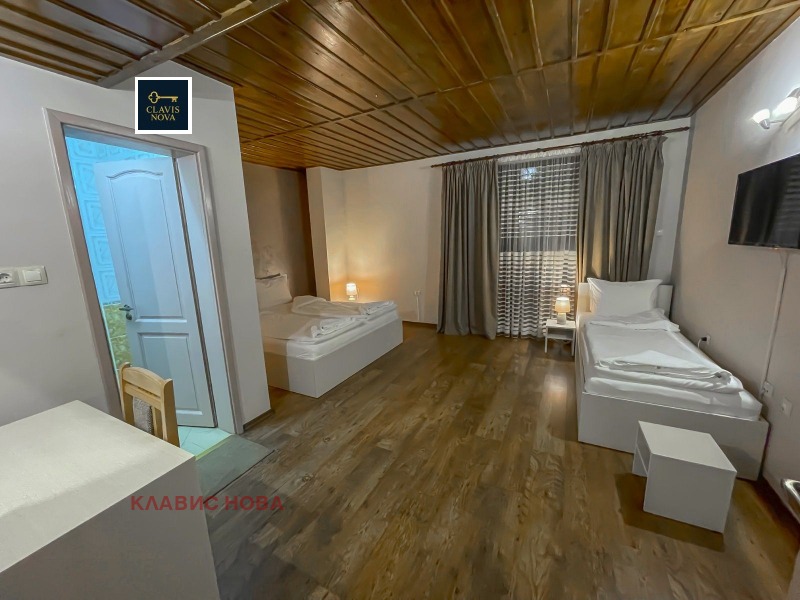 Продава ХОТЕЛ, с. Марчево, област Благоевград, снимка 11 - Хотели - 53472154