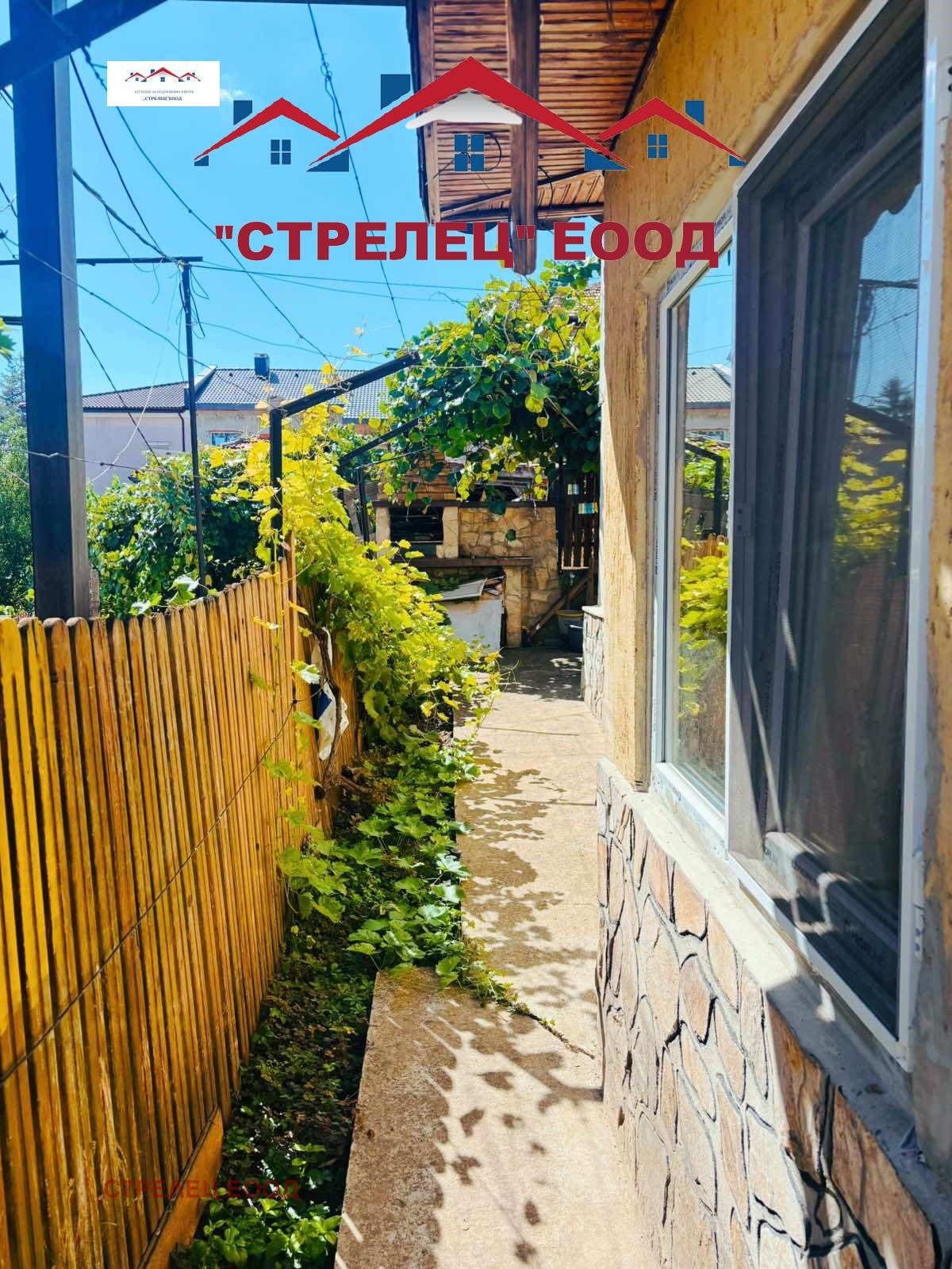 Продава ЕТАЖ ОТ КЪЩА, гр. Добрич, Пинета