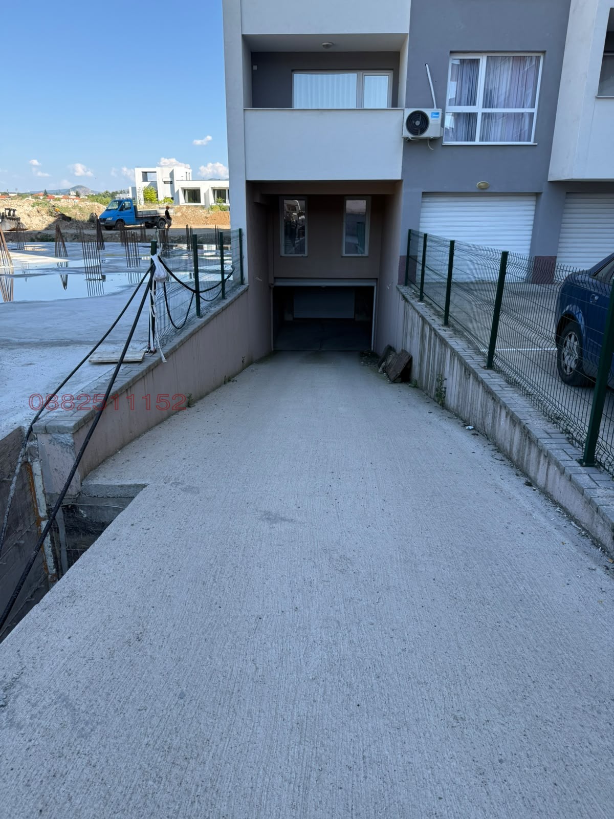 Продава ГАРАЖ, ПАРКОМЯСТО, гр. Кърджали, Възрожденци, снимка 4 - Гаражи и паркоместа - 55533187
