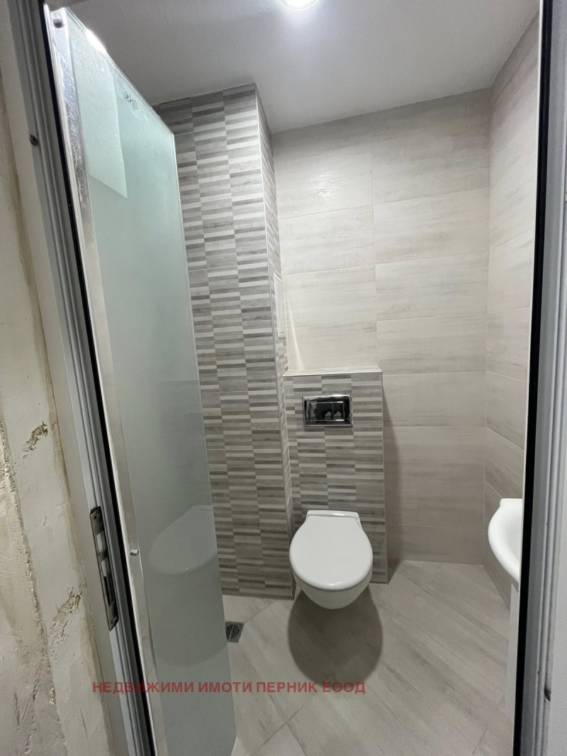 Продава 3-СТАЕН, гр. Перник, Изток, снимка 11 - Апартаменти - 52531718