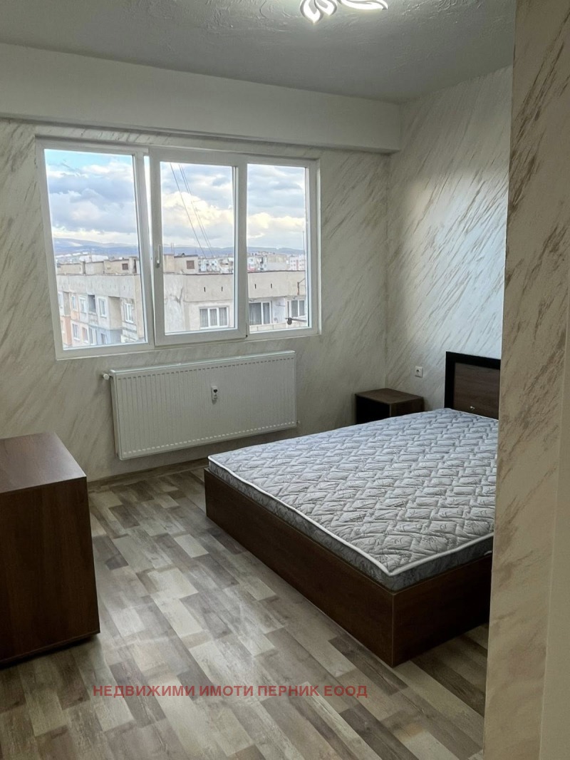 Продава 3-СТАЕН, гр. Перник, Изток, снимка 9 - Апартаменти - 52531718