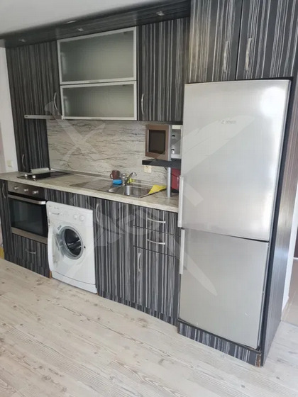 Продава 3-СТАЕН, гр. Варна, Базар Левски