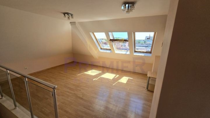 Продава 3-СТАЕН, гр. Варна, Цветен квартал, снимка 3 - Апартаменти - 54204949