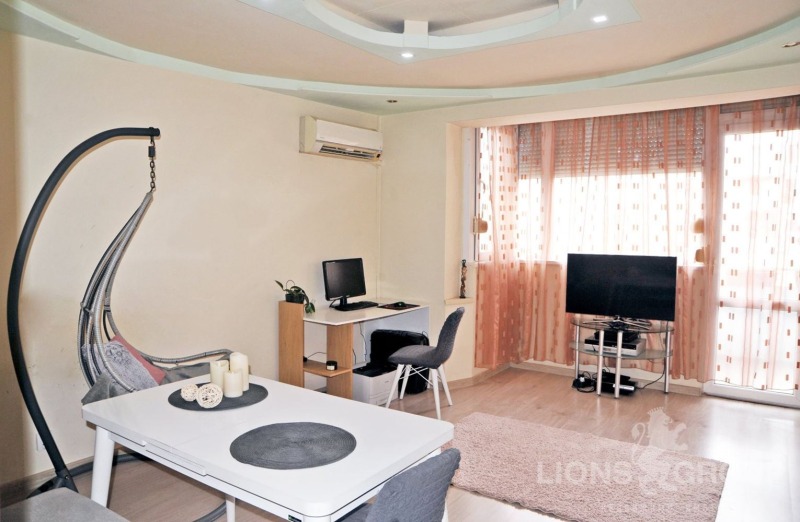 Продава  4-стаен, град Варна, Зимно кино Тракия •  175 000 EUR • ID 90314613 — holmes.bg - [1] 