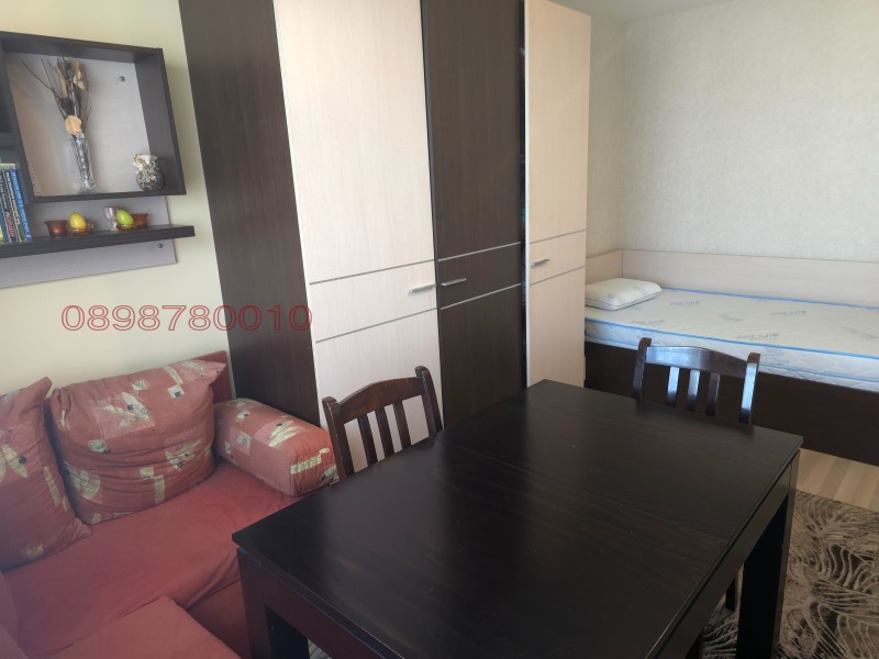 Продава 4-СТАЕН, гр. Бургас, Възраждане, снимка 4 - Апартаменти - 52780627