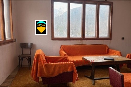 Продава ЕТАЖ ОТ КЪЩА, гр. Смолян, Устово, снимка 3 - Етаж от къща - 55366897